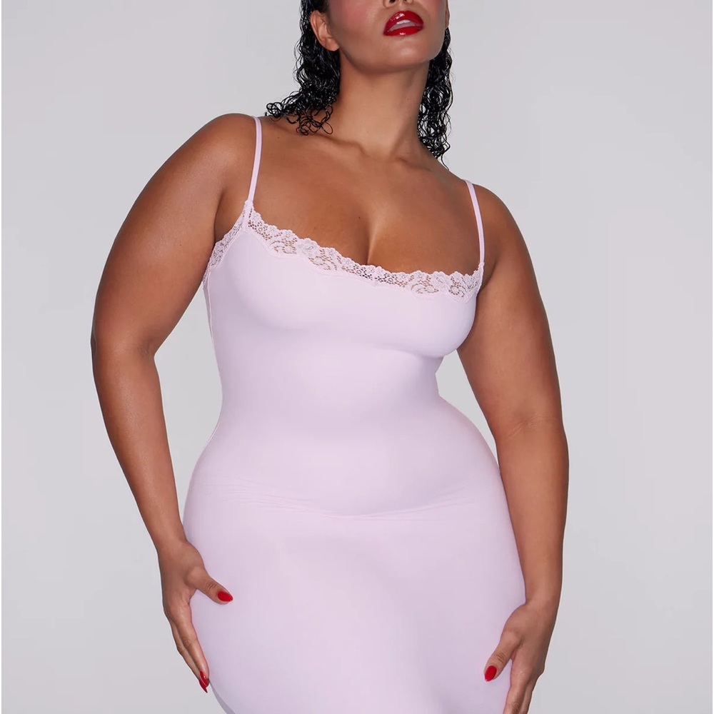 NWT SKIMS FITS EVERYBODY LACE LONG SLIP DRESS | CHERRY BLOSSOM